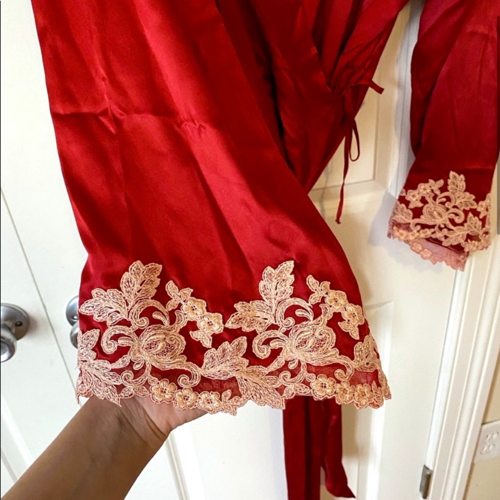 Maison Lace-Trim Short Robe, Red/Gold - Picture 6 of 6